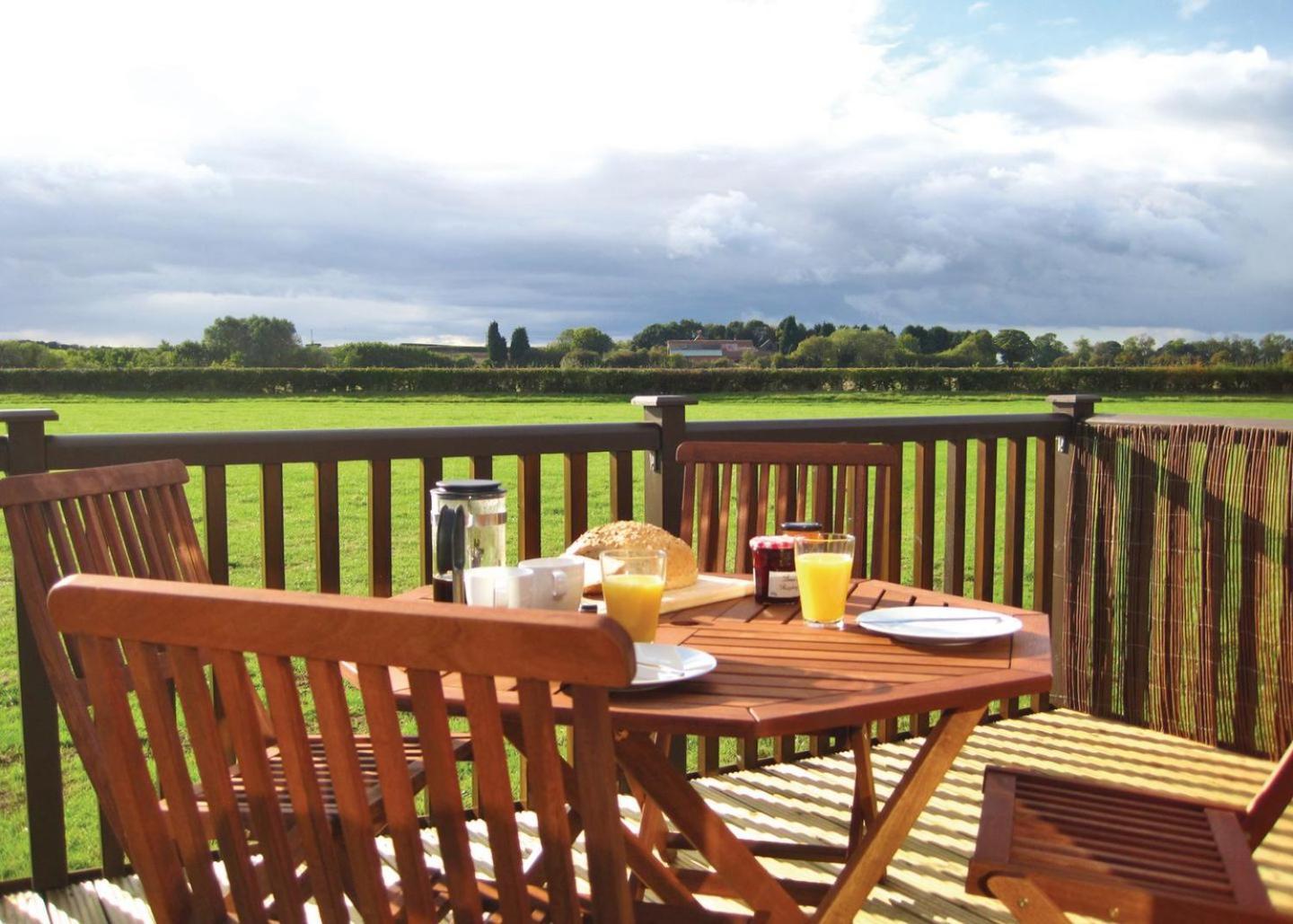 Wighill Manor Lodges แท็ดคาสเตอร์ ภายนอก รูปภาพ